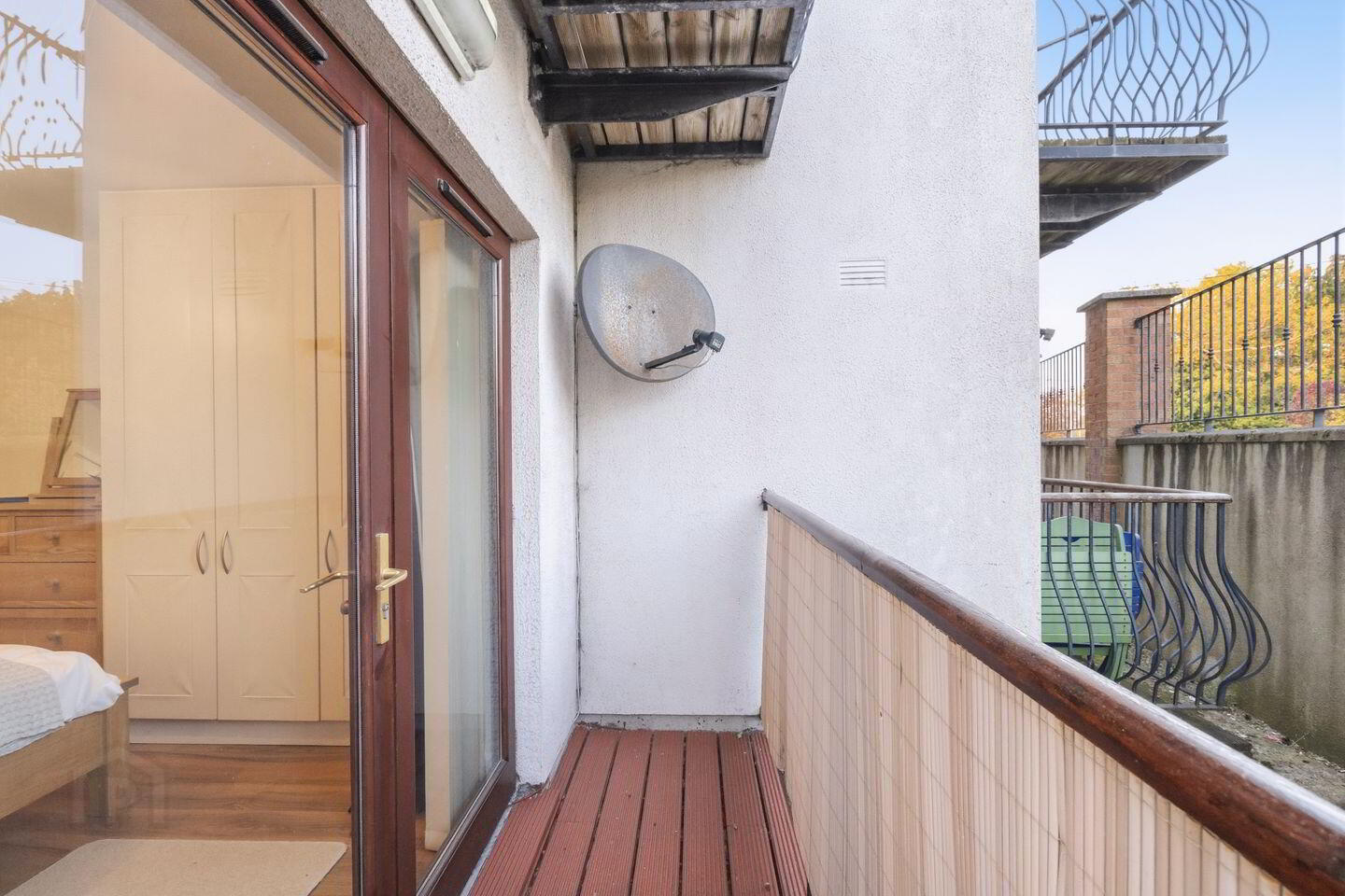 Apt 3, Capella Court 27 of 28