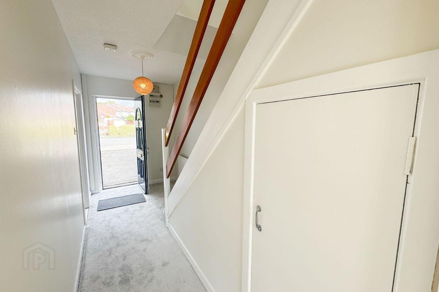 8 Stradbrook Close 3 of 24