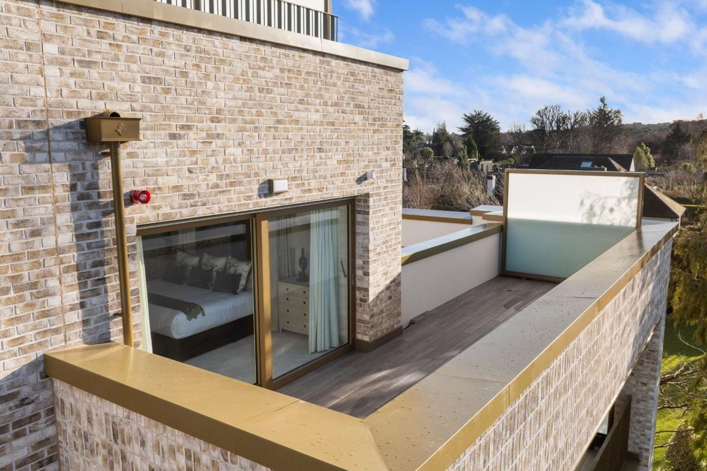 Residence, 22 Woodlands Grove 38 of 39