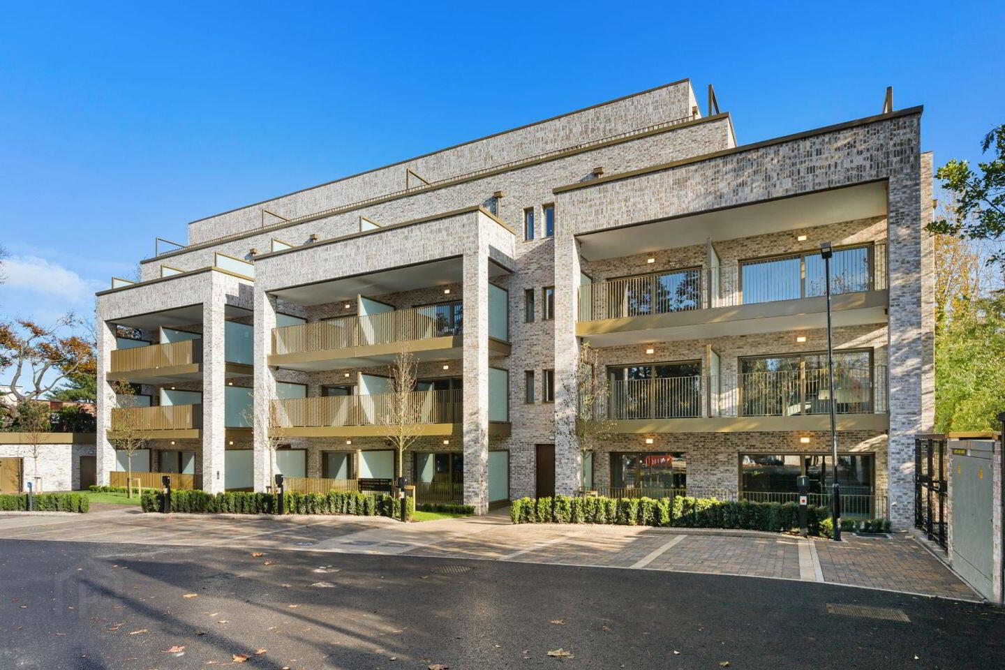 The Penthouses At Woodlands Grove, Stillorgan 2 of 23