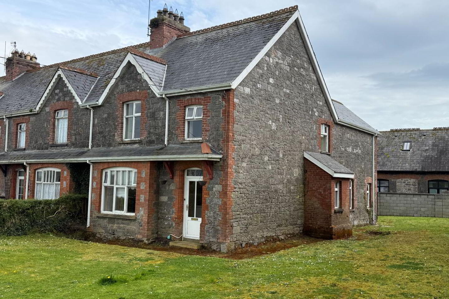 Medova House, Emly Road 2 of 2
