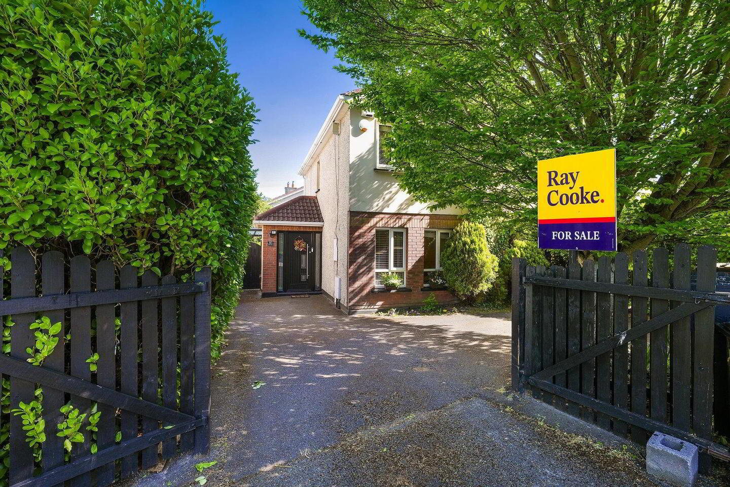 80 Castle Riada Avenue 1 of 40