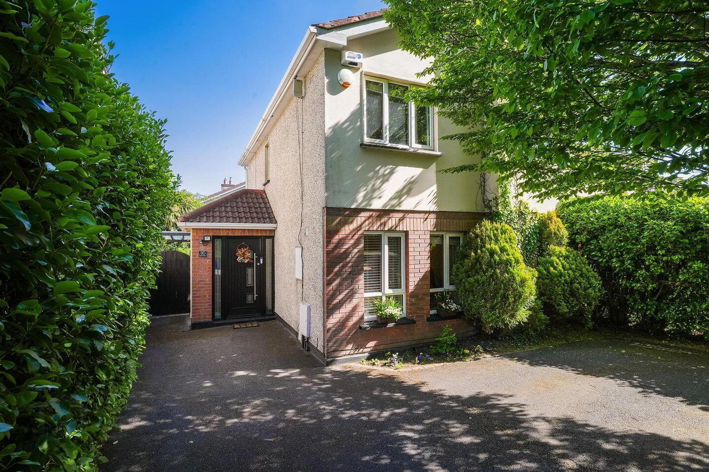 80 Castle Riada Avenue 2 of 40