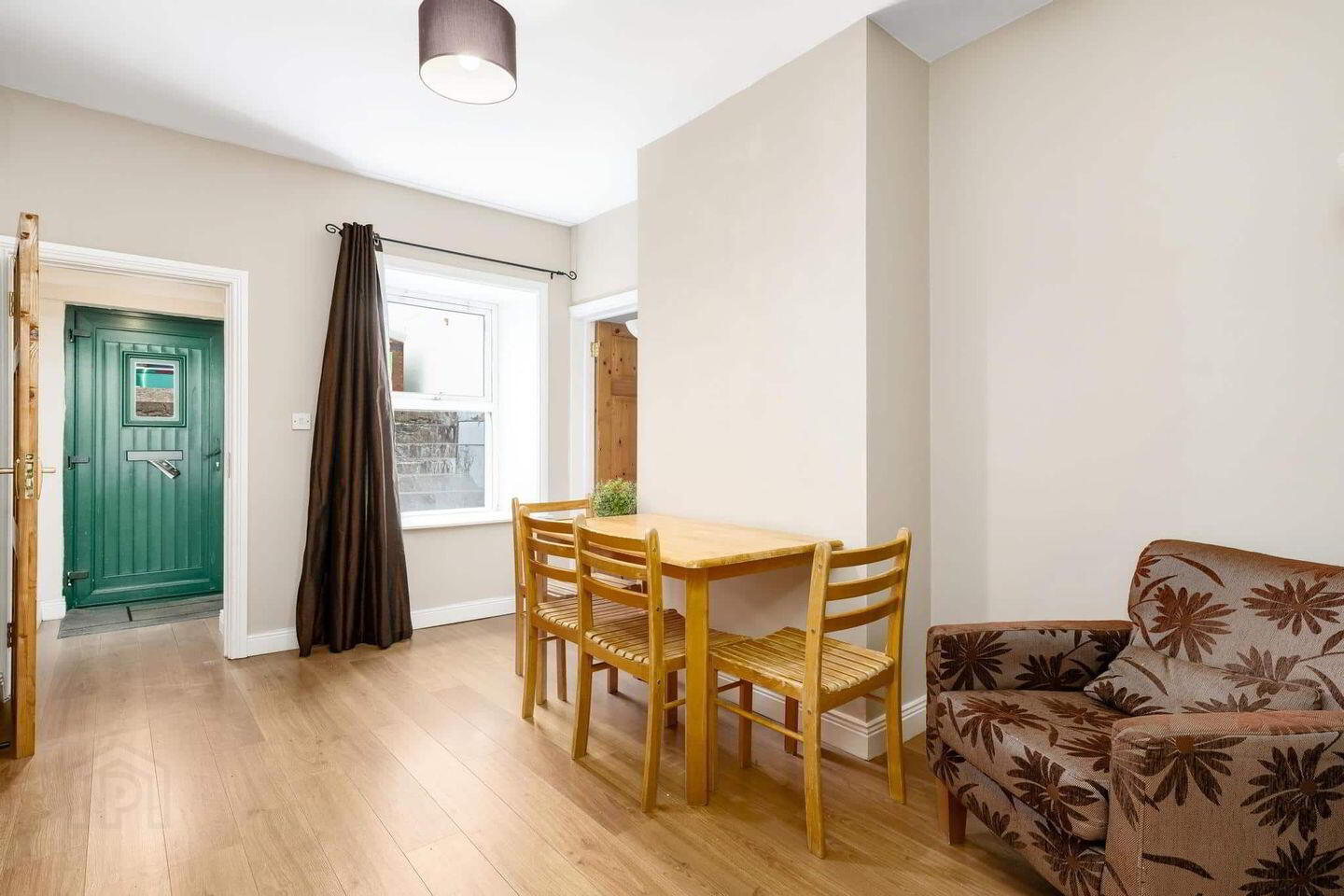 5 Priestfield Cottages 3 of 26