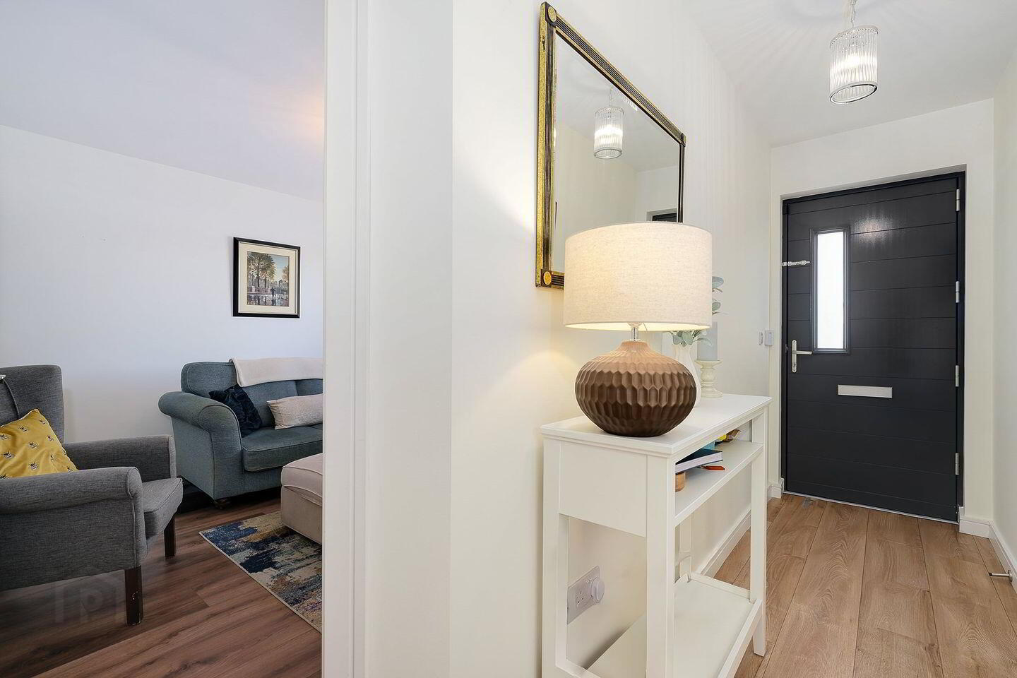 2 Parkleigh Row 3 of 34