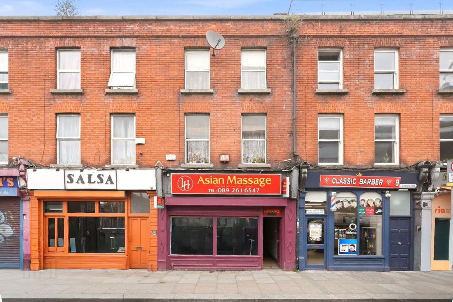 Commercial Unit And, 3 X One Bedroom Residential Units At 10 North King Str 2 of 2