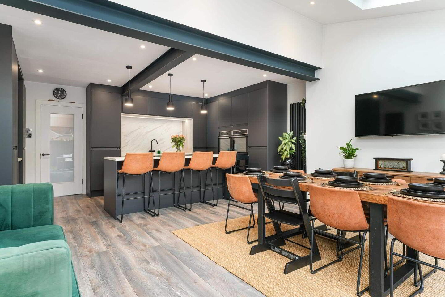71 Hazelbury Park 3 of 29