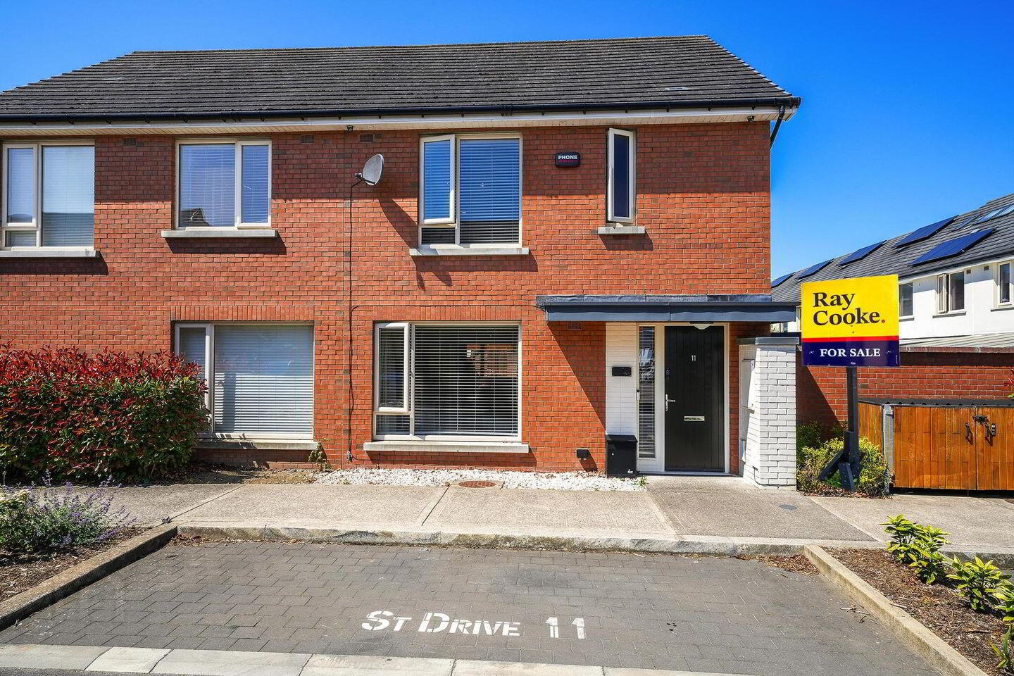 11 Stratton Drive 2 of 29