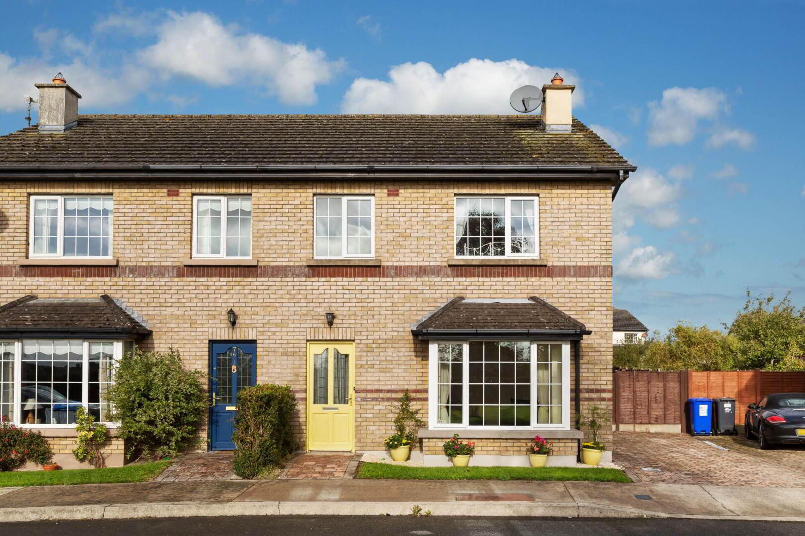 75 Fairgreen Park 1 of 17