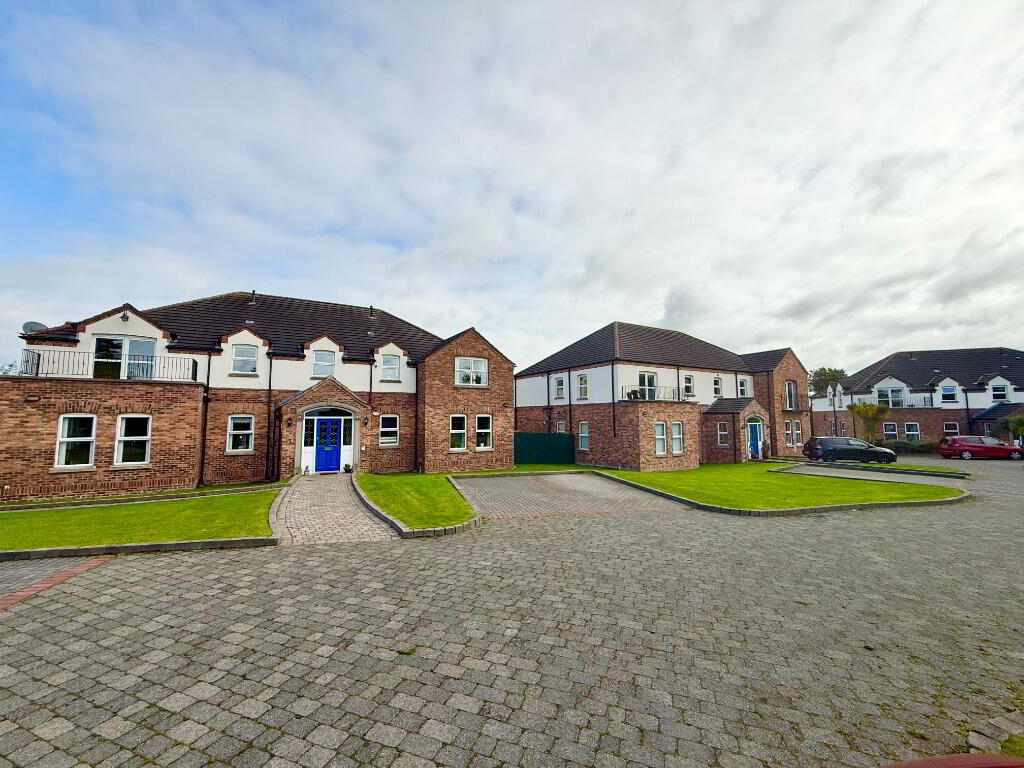 3 Kilmore Manor 2 of 9
