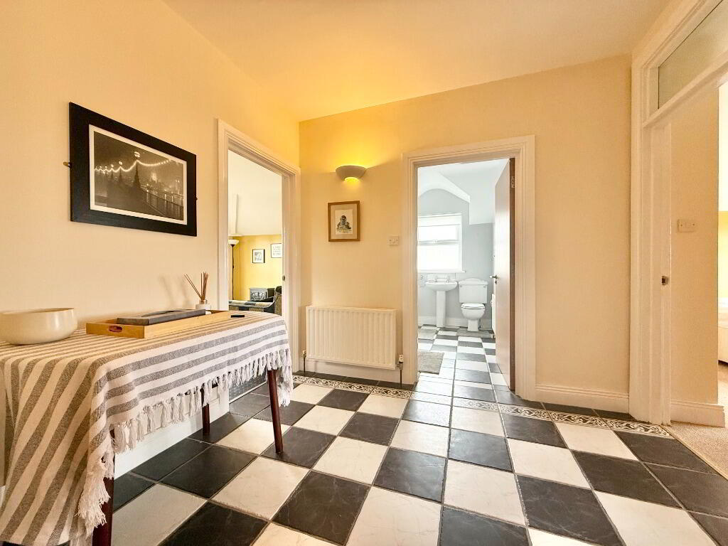 3 Kilmore Manor 3 of 9