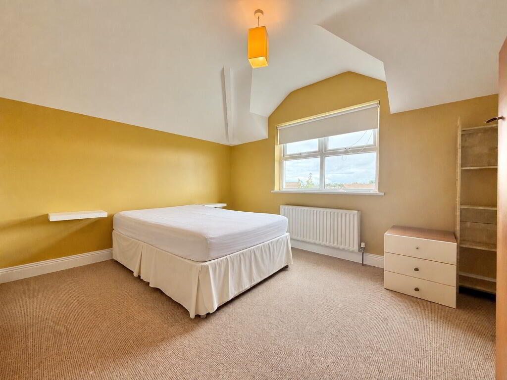 3 Kilmore Manor 8 of 9