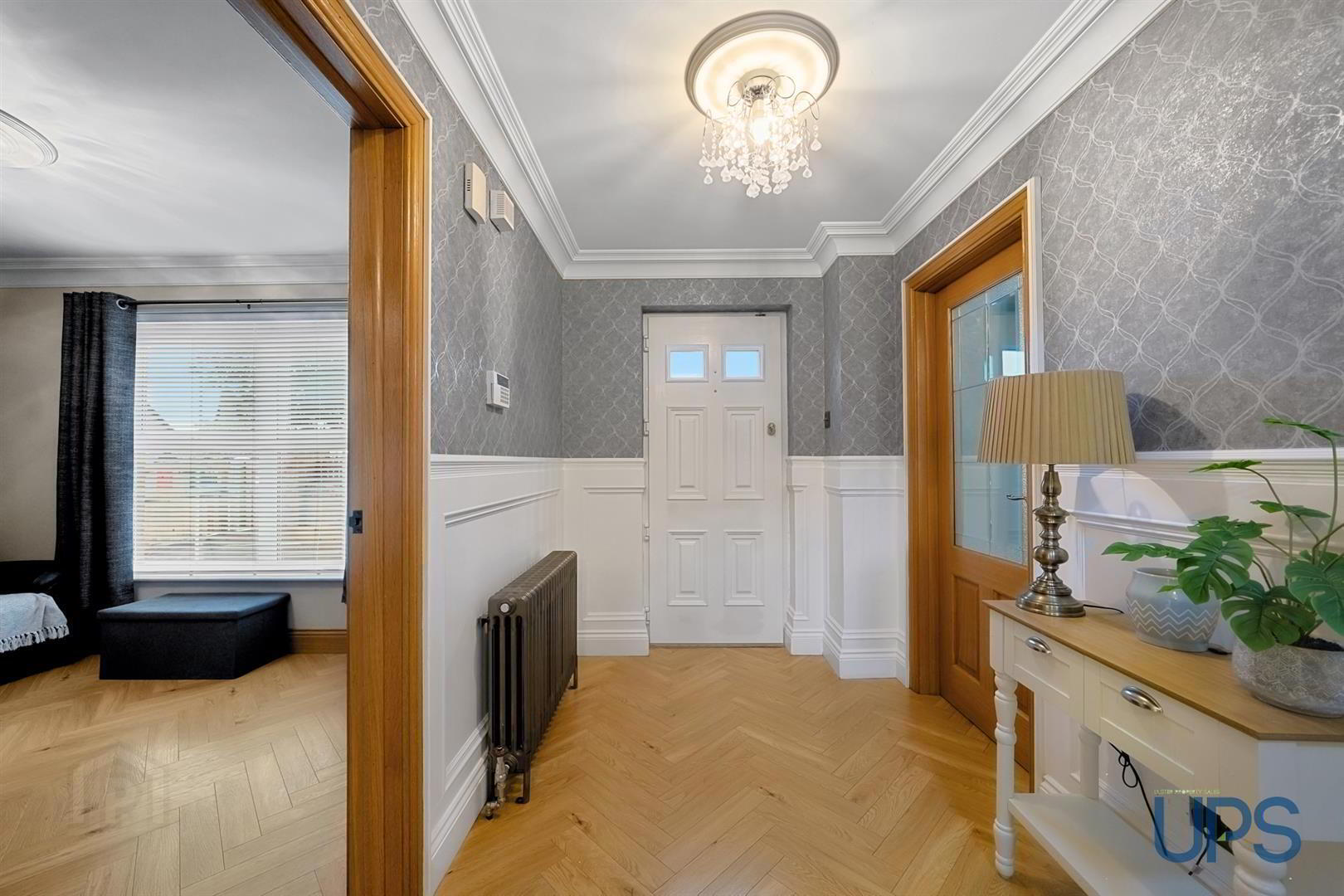 85 Lagmore Glen 2 of 33