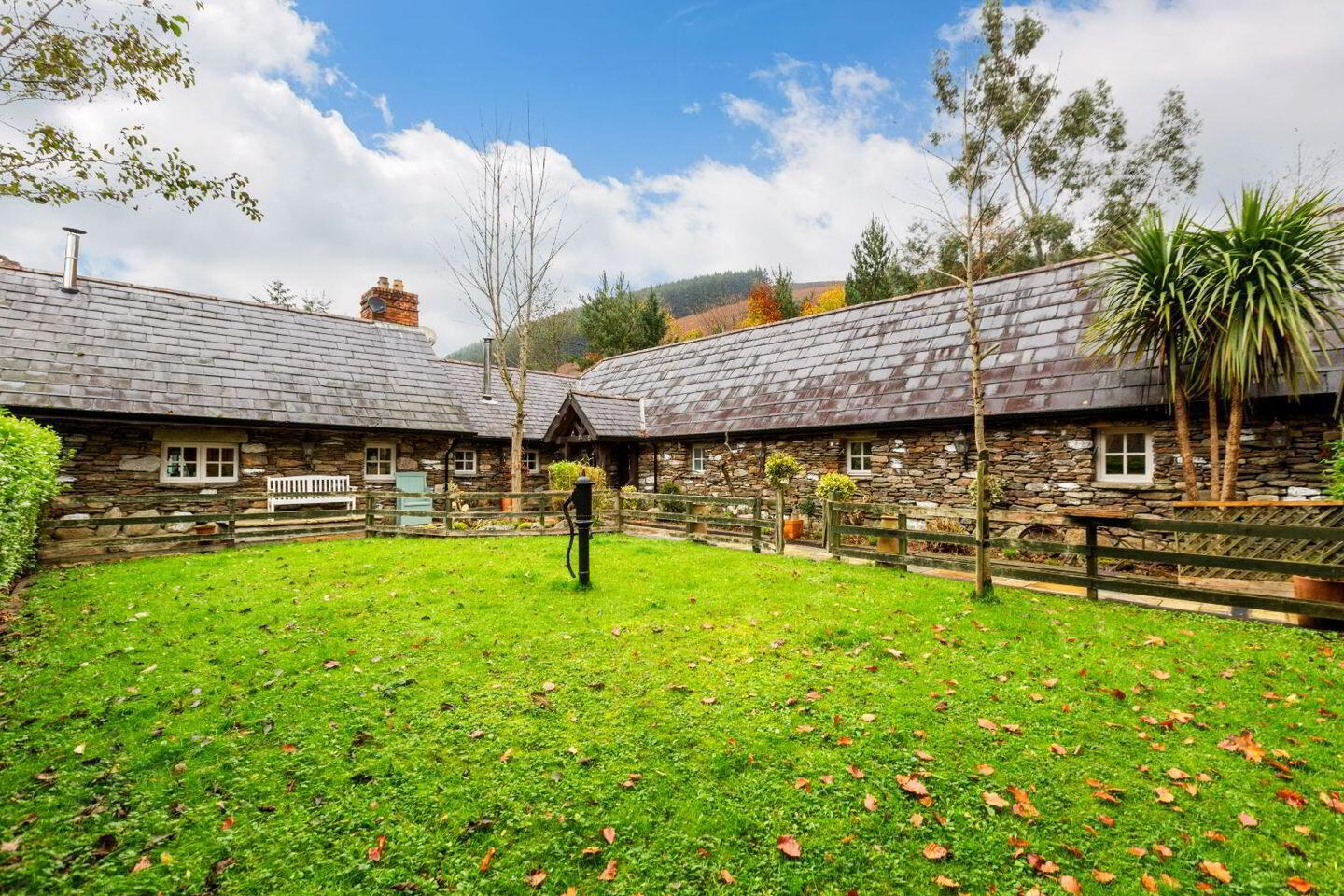 Clarisses Cottage 2 of 32
