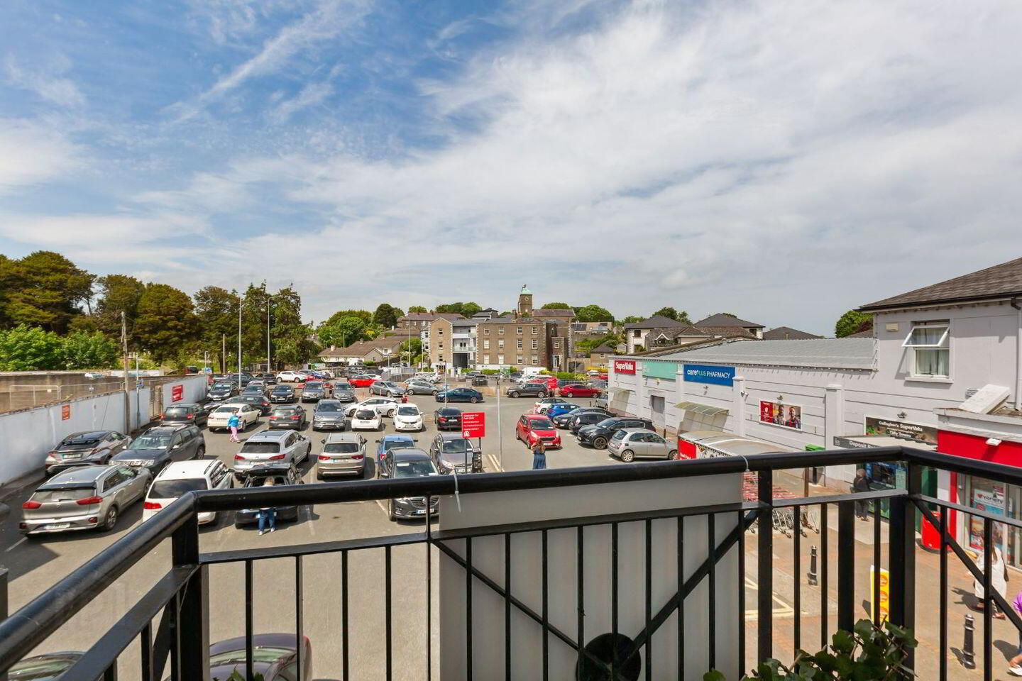 Flat 2, Supervalu Centre 7 of 8