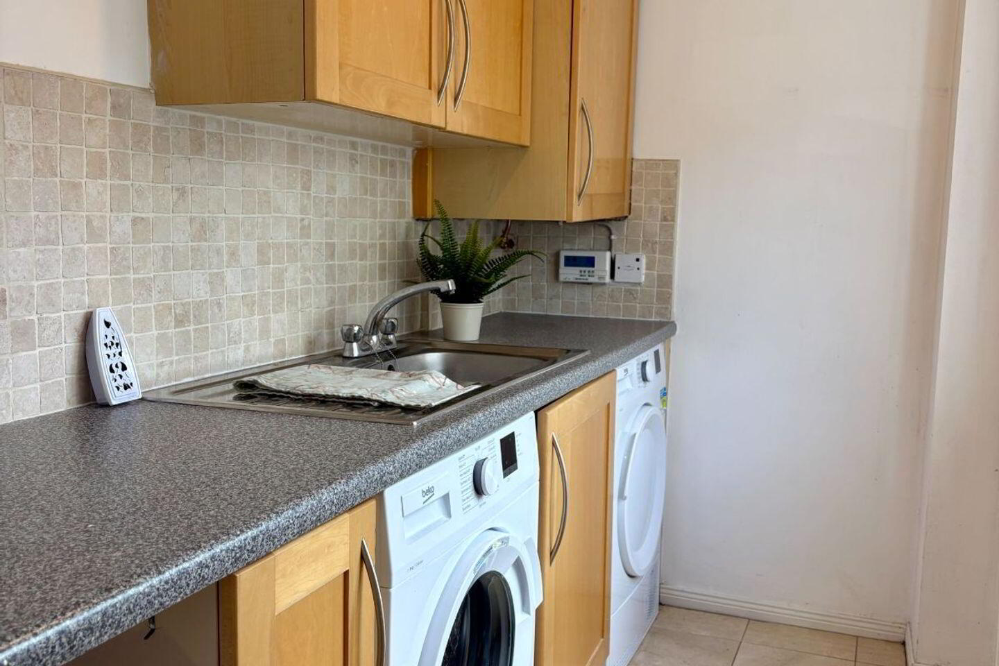 3 Bealing Avenue 3 of 40
