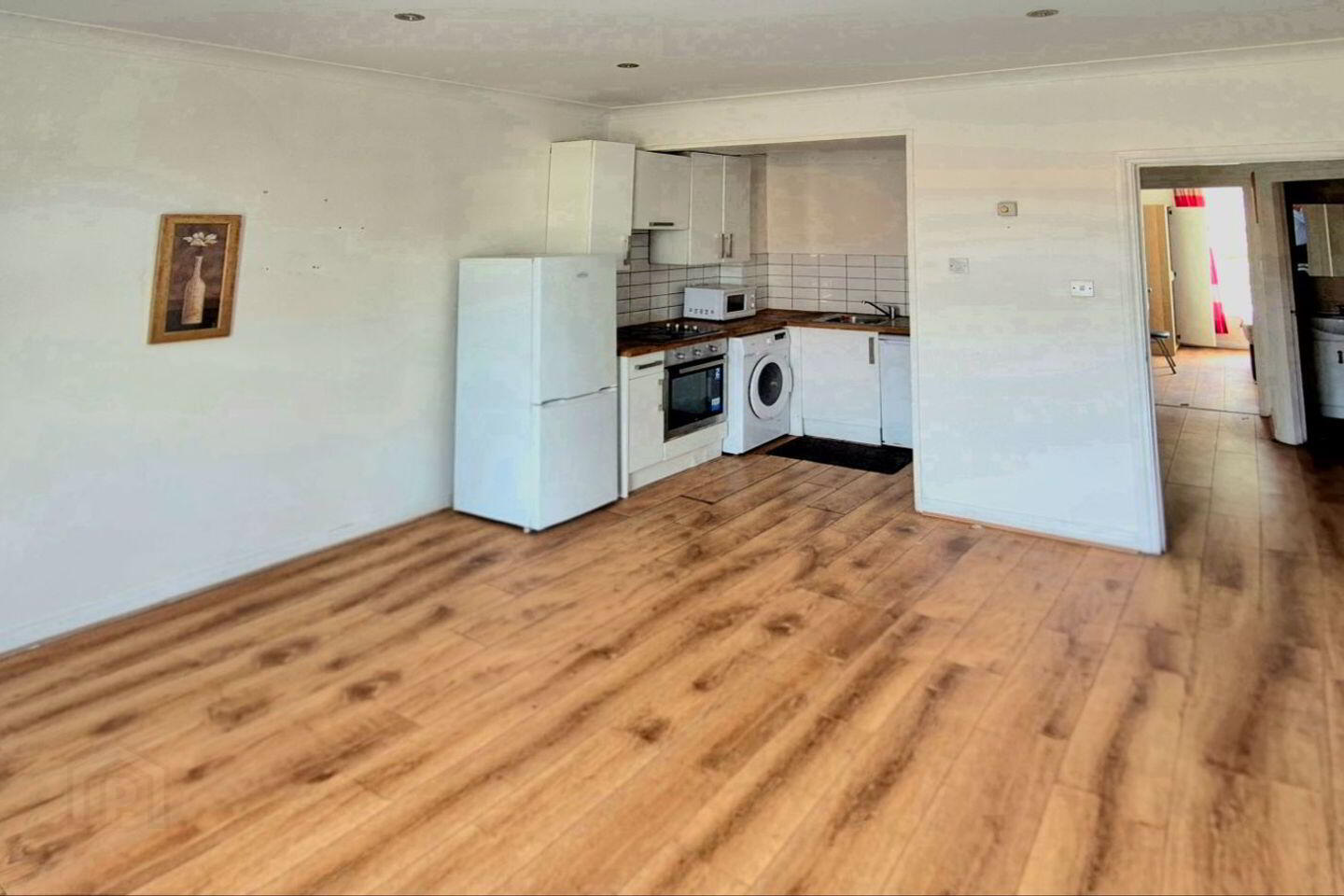 Apartment 1 Pier 19 Bridgefoot Street 2 of 8