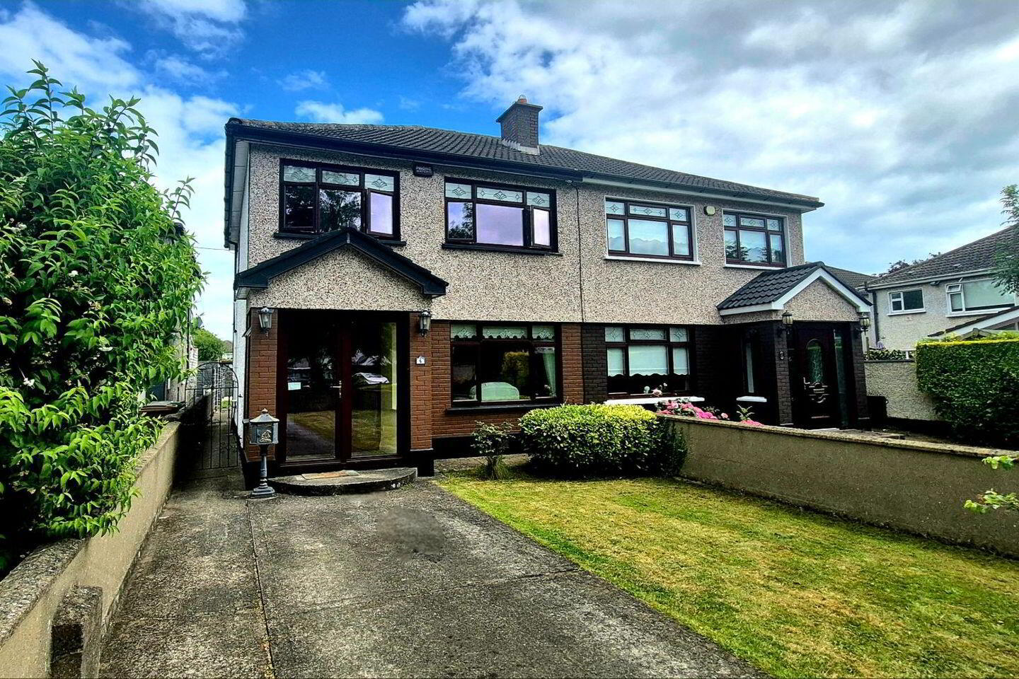 4 Ayrfield Road 1 of 27