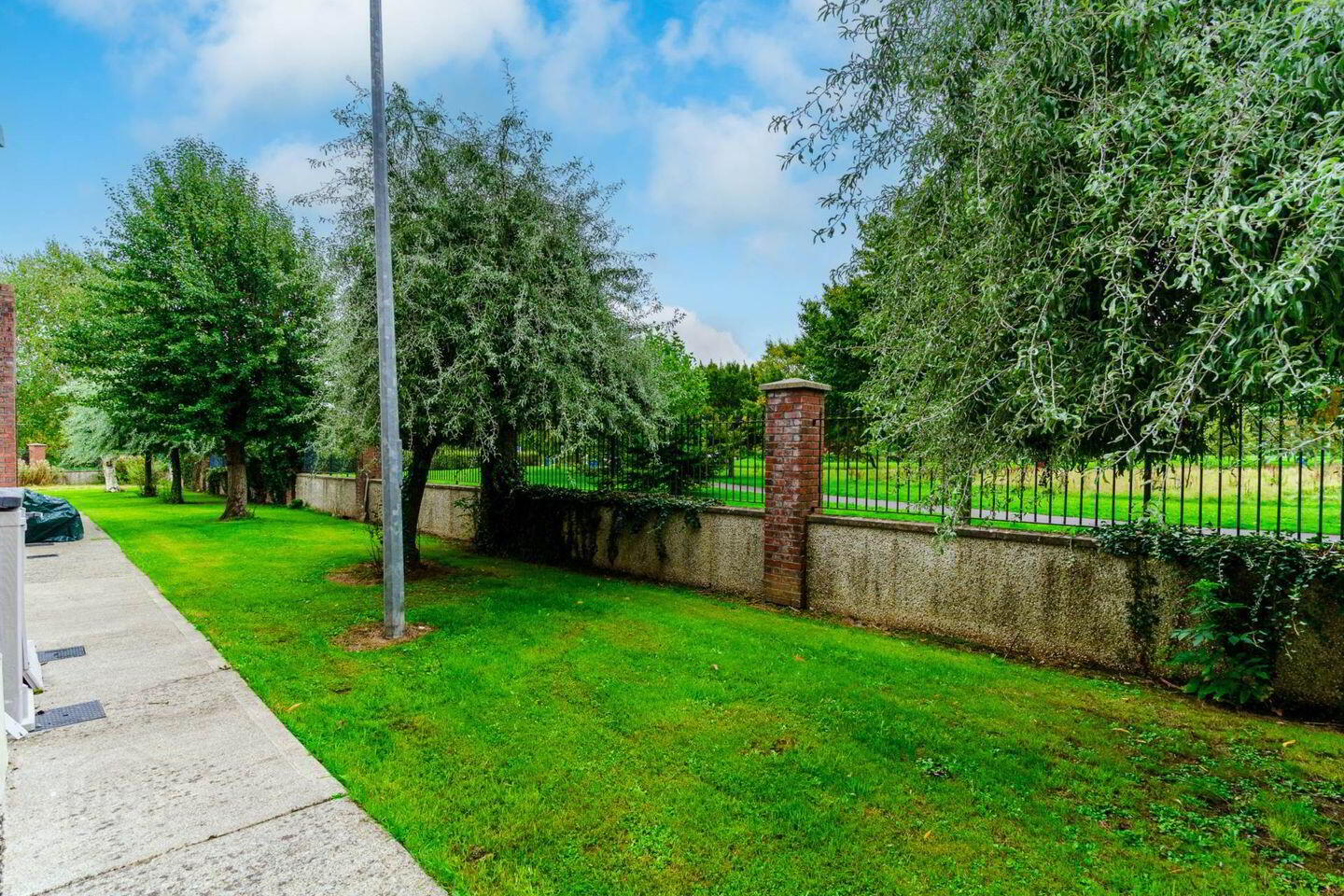 Apt 5, Kerdiff Court 17 of 18