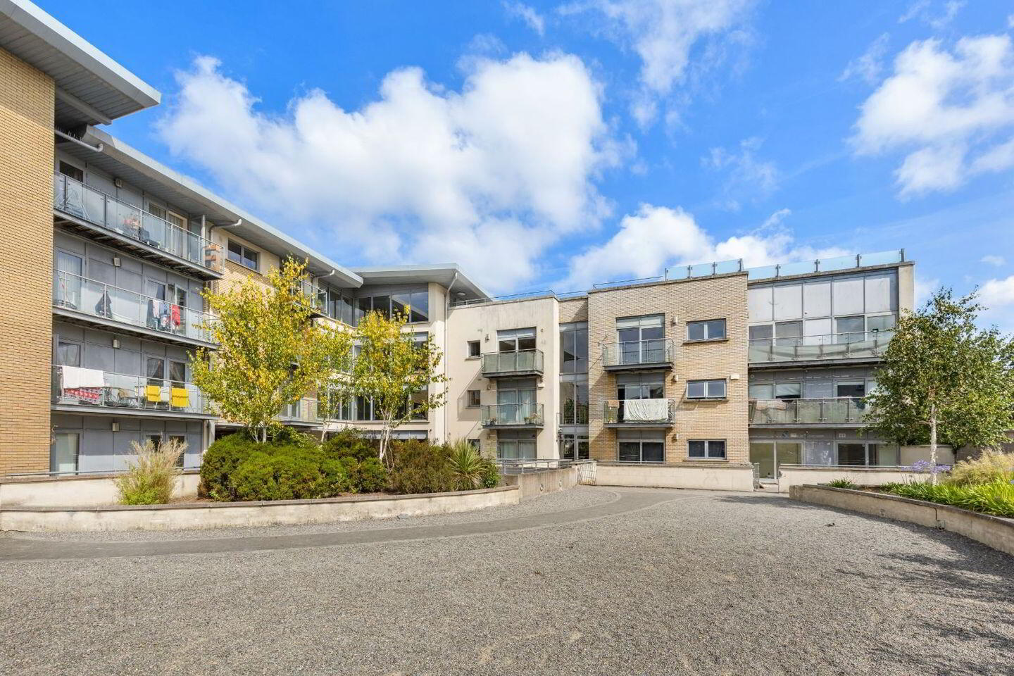 Apartment 19 Greenhills Court 2 of 12