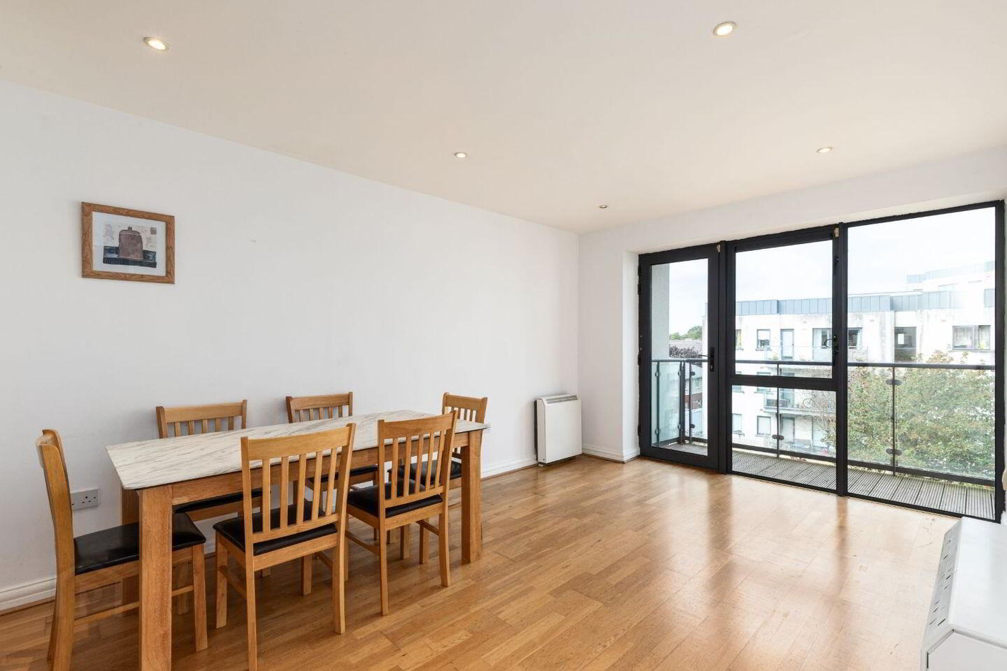 Apartment 40 Block B Westend Gate 2 of 10