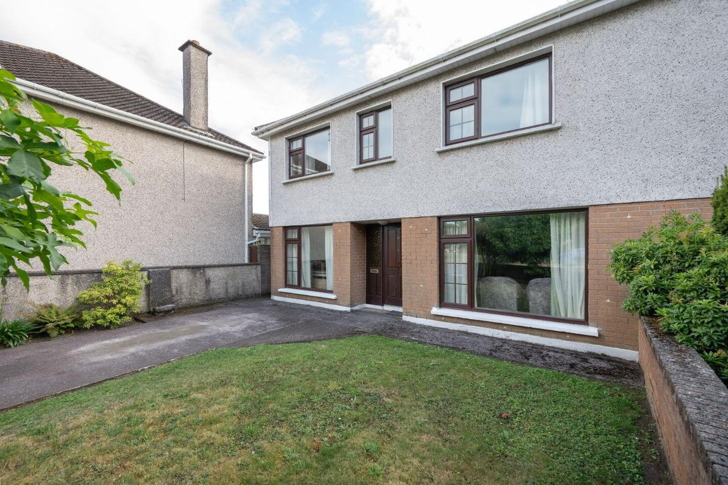4 Clontymon Lawn 2 of 38
