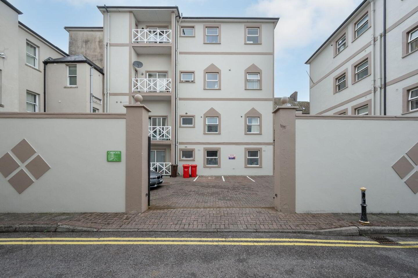 Apartment 6 Block C Grenville Court 1 of 32