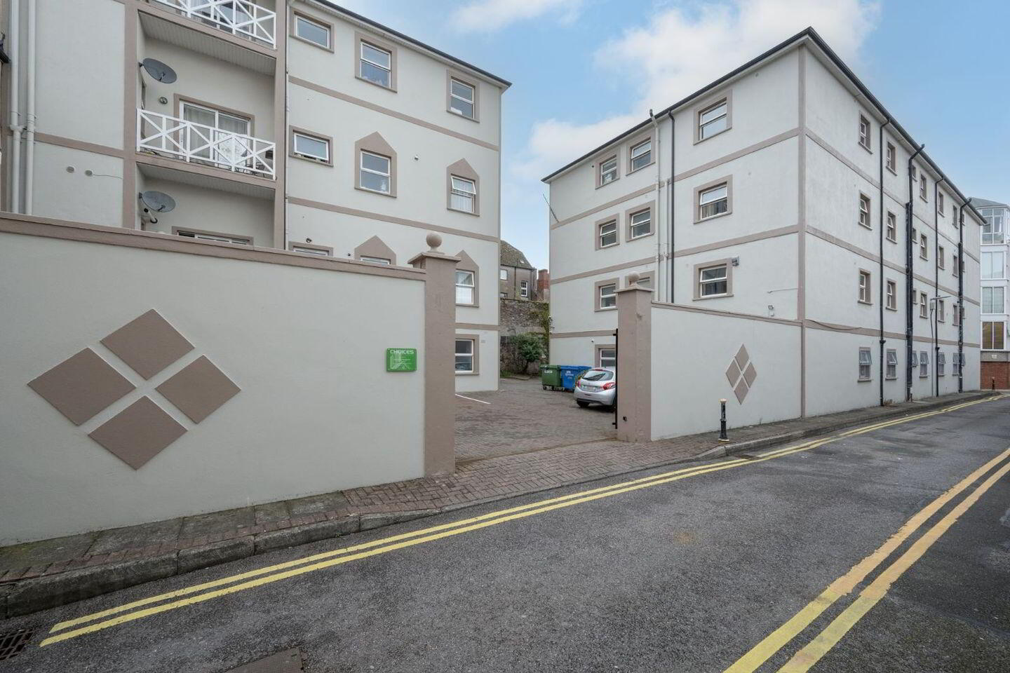 Apartment 6 Block C Grenville Court 2 of 32