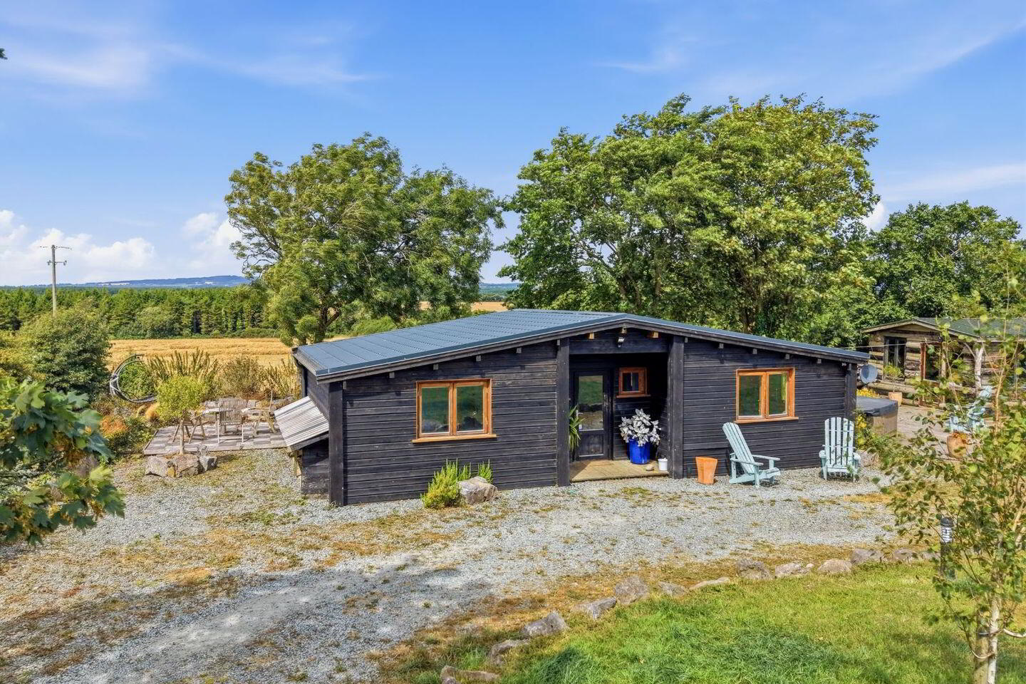 Cornerstown Cottage 2 of 16