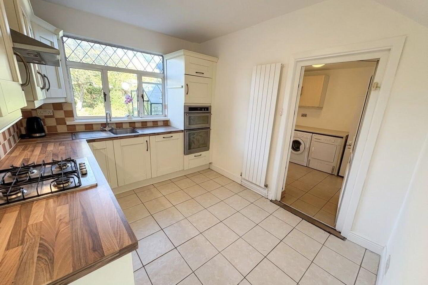 13 Grange Park 3 of 24