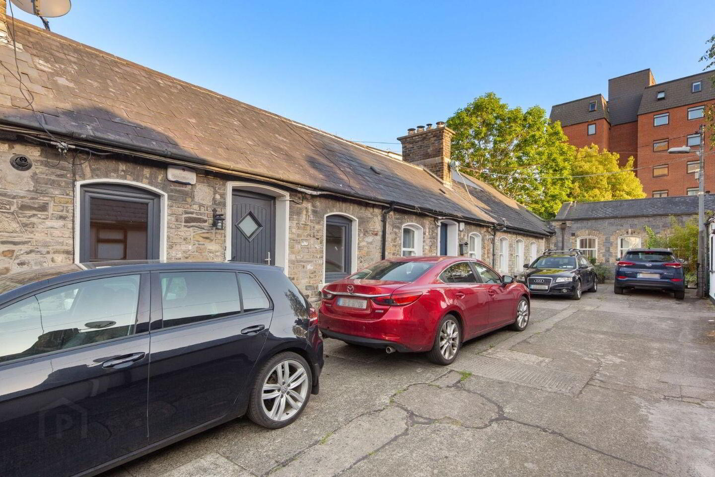7 Albert Court East 12 of 13