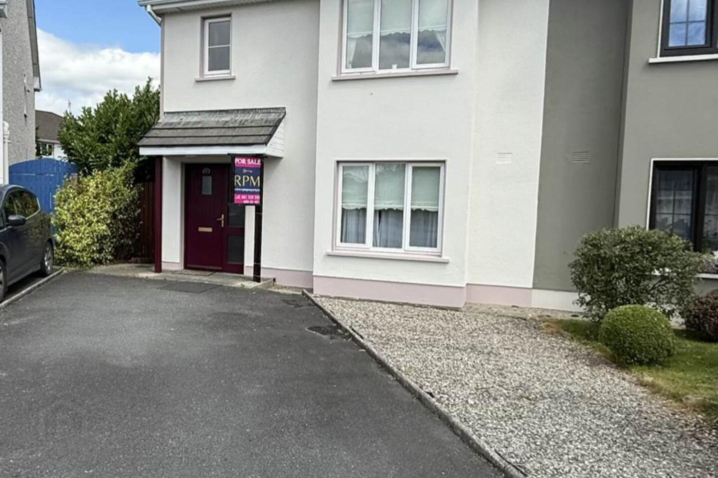 11 Woodfield Green 1 of 24