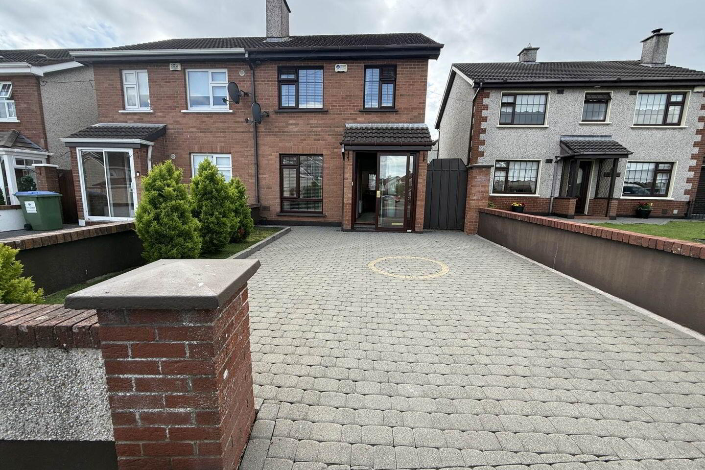 8 Abbeyvale 2 of 30