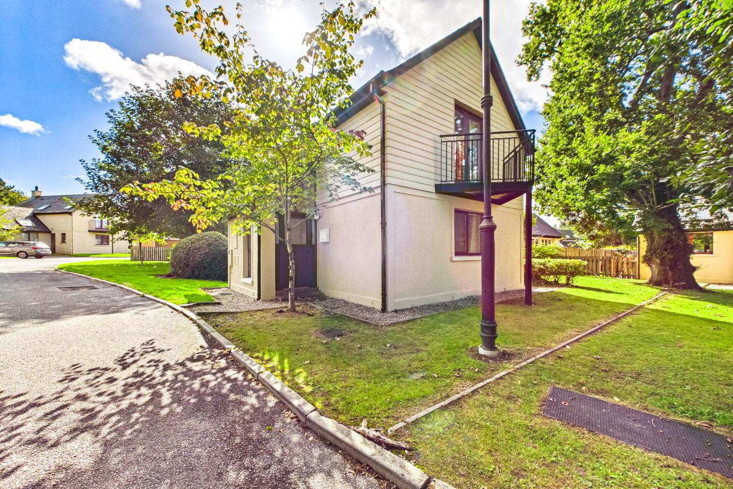 20 Willow Wood 1 of 42