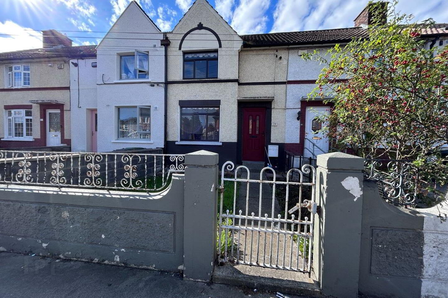 39 Faussagh Avenue 3 of 17