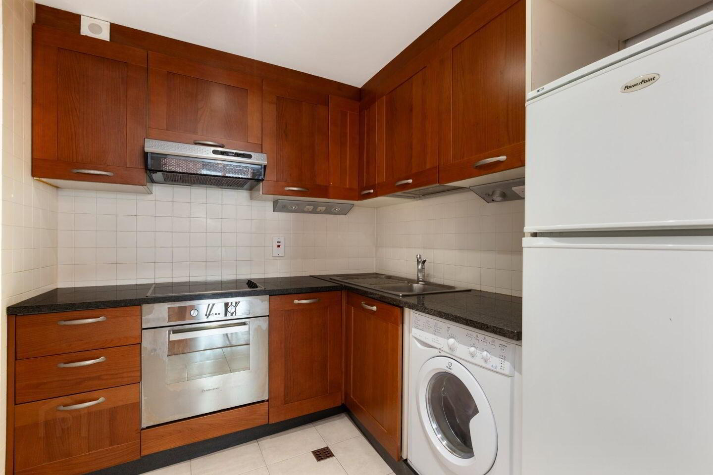73 Grove Court 3 of 12