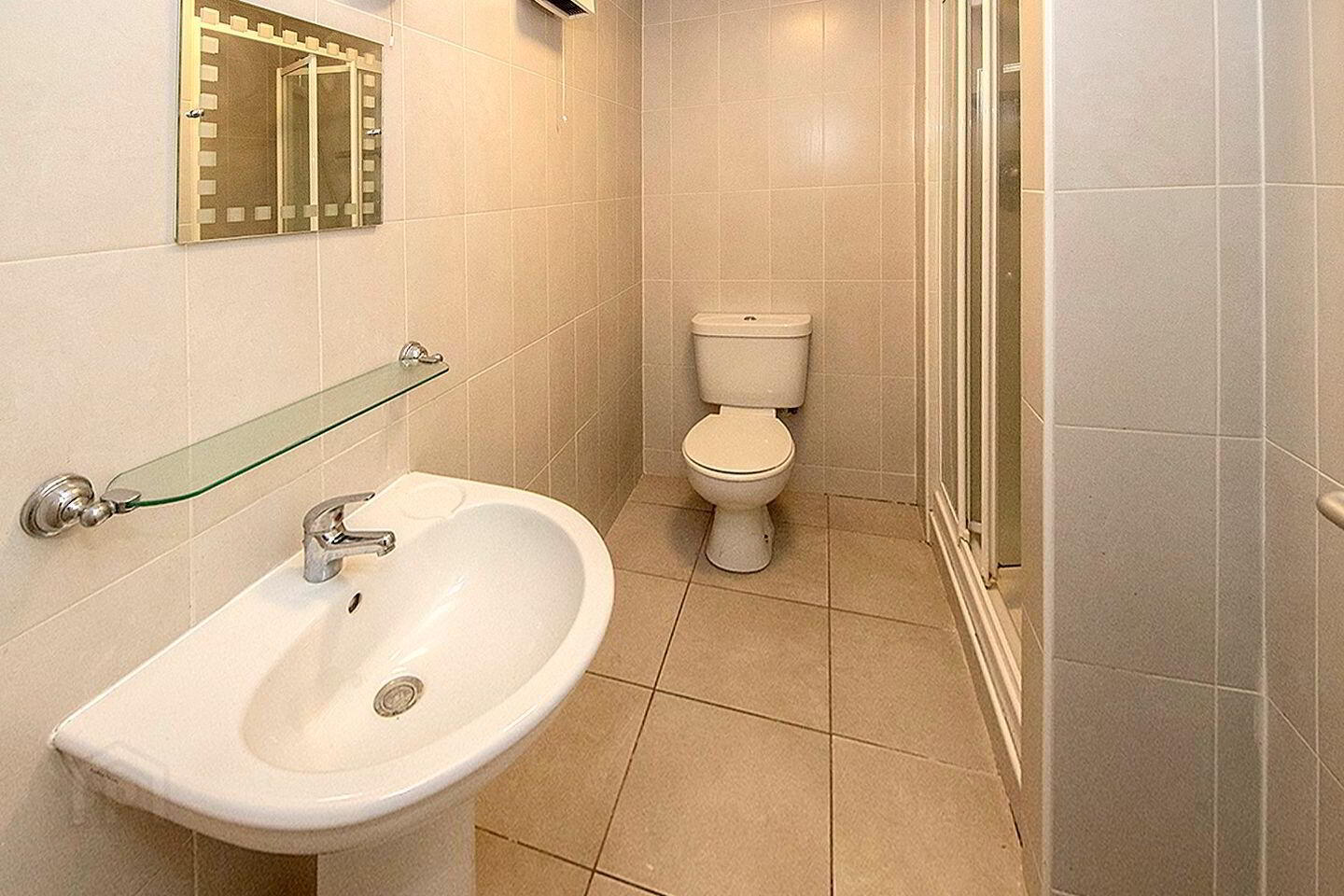 Apartment 2 The Bridge T F. Meagher Street 14 of 15