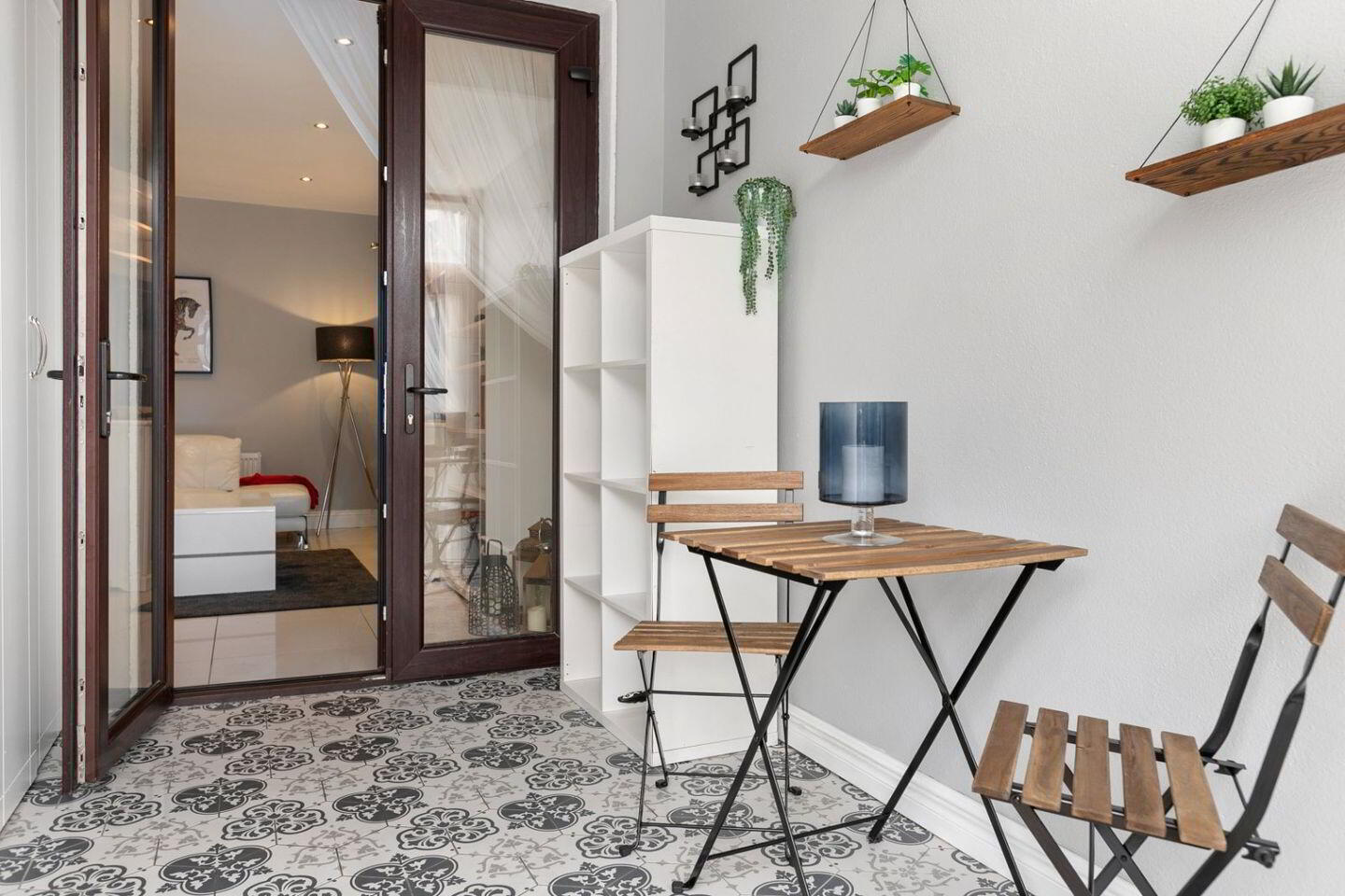42 Village Court 2 of 11