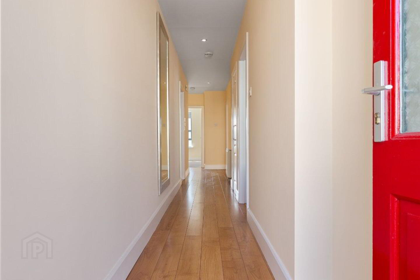 12 Saint Helen's Court 3 of 15