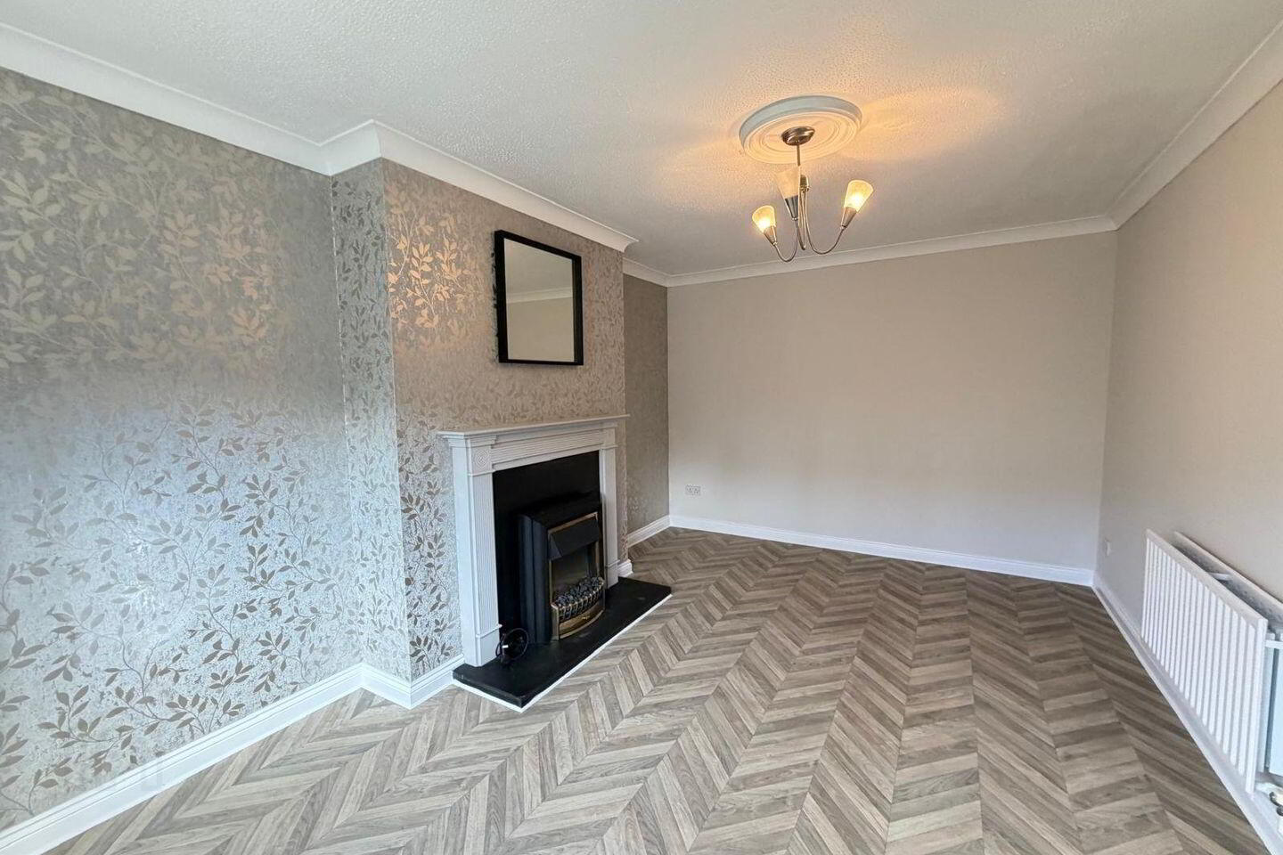 42 Beechwood Close 3 of 24