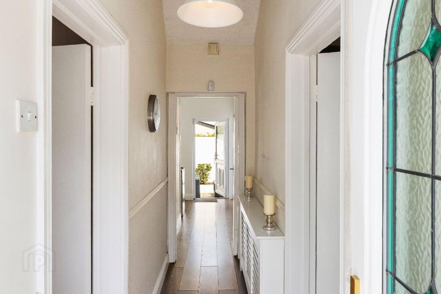 Ivy Cottage, 2 Meath Place 2 of 12