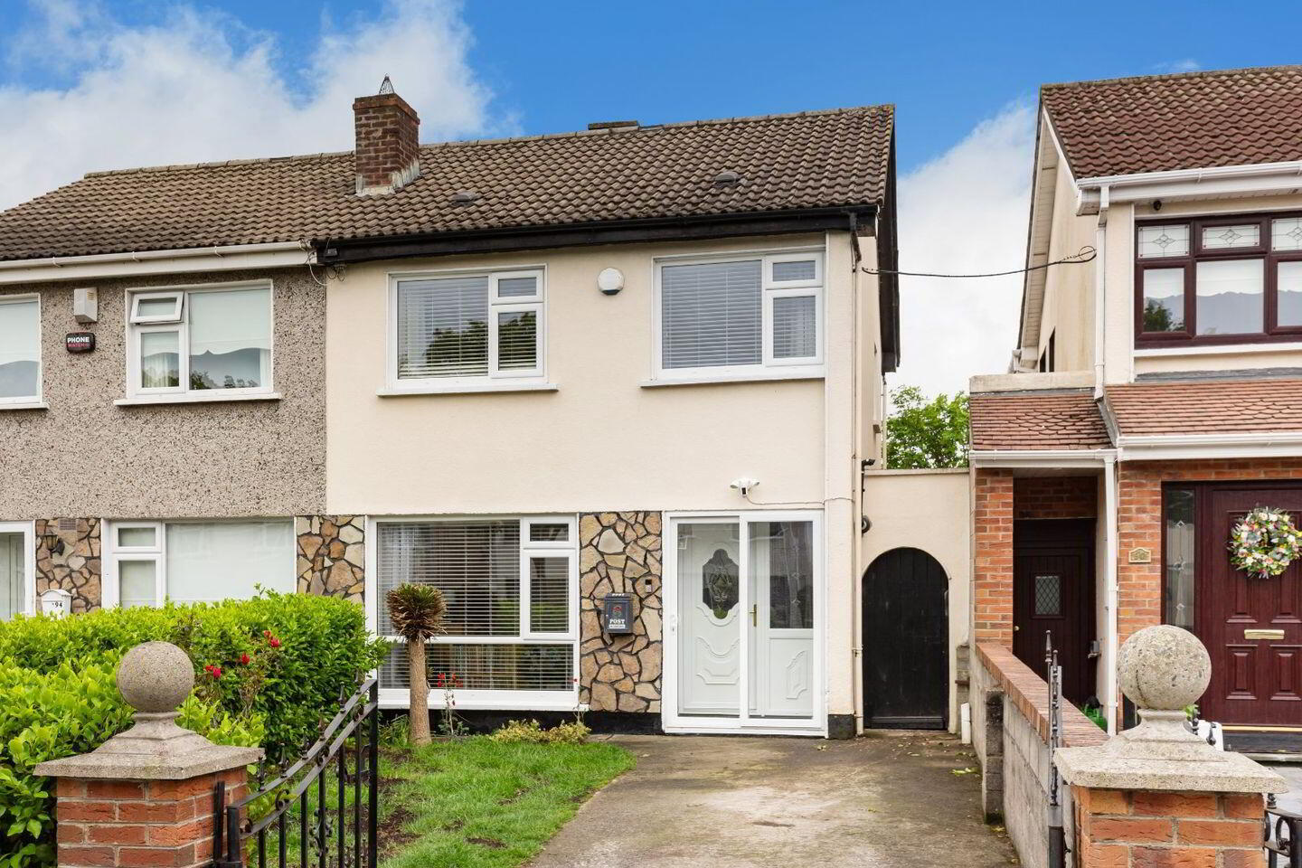 92 Grange Abbey Drive 1 of 12