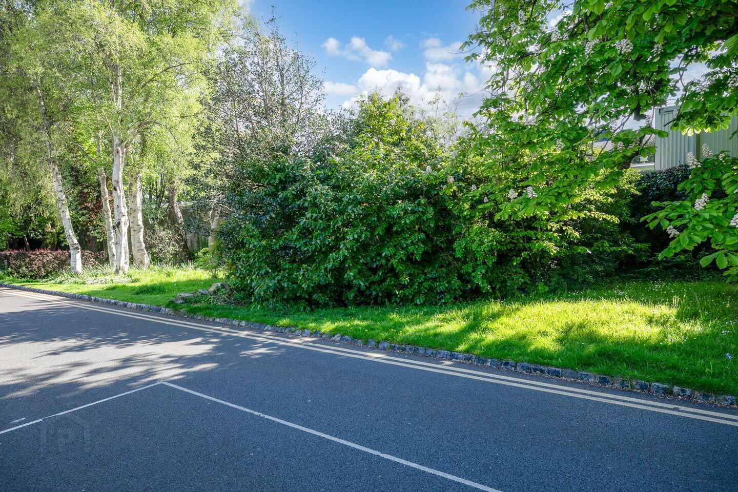 4 Ailesbury Gardens 28 of 29