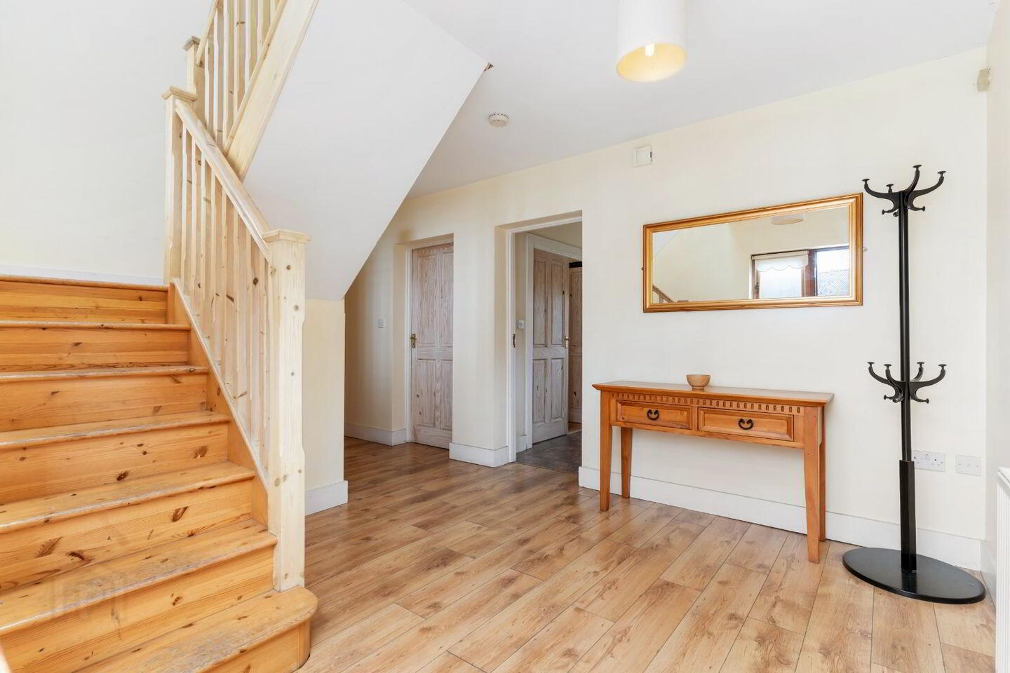 2 Dunville Close 3 of 17