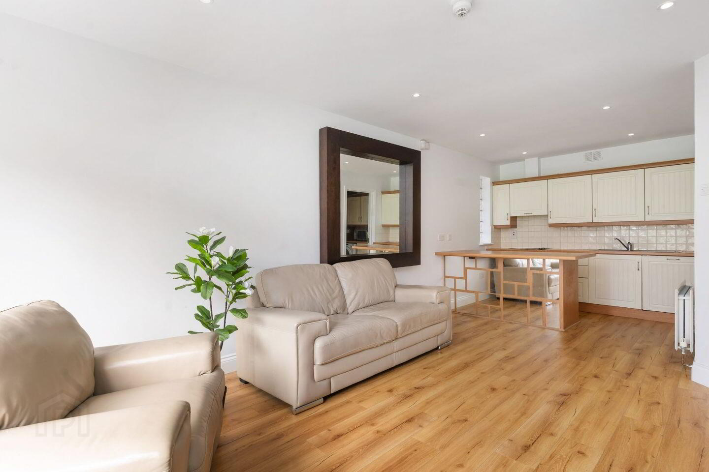 85 Cranford Court 2 of 8