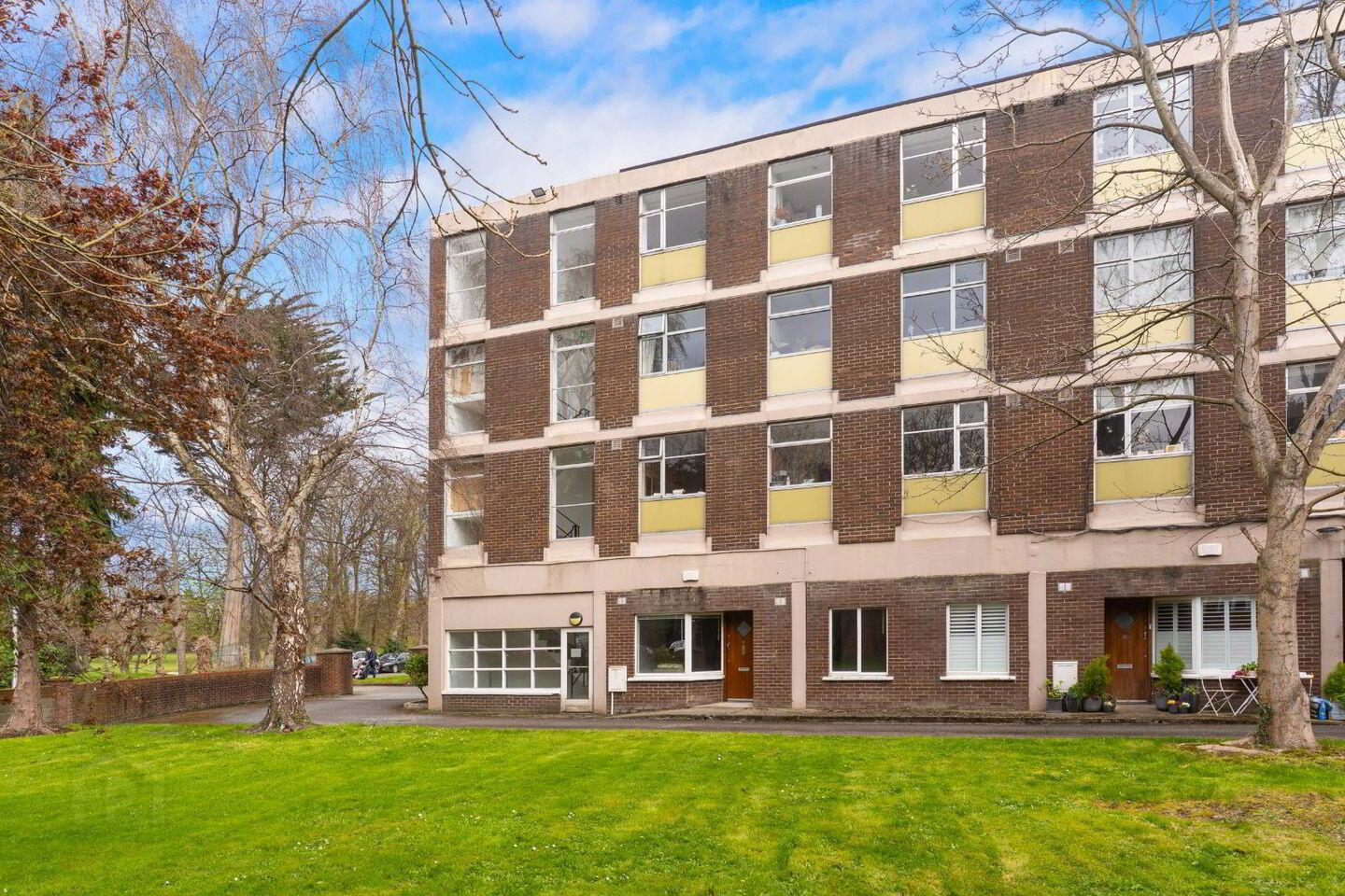 85 Cranford Court 1 of 8