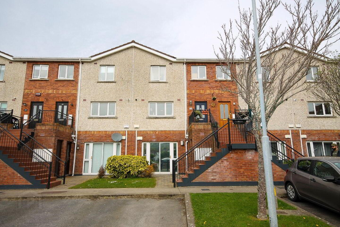 45 Carrigmore Green 21 of 22