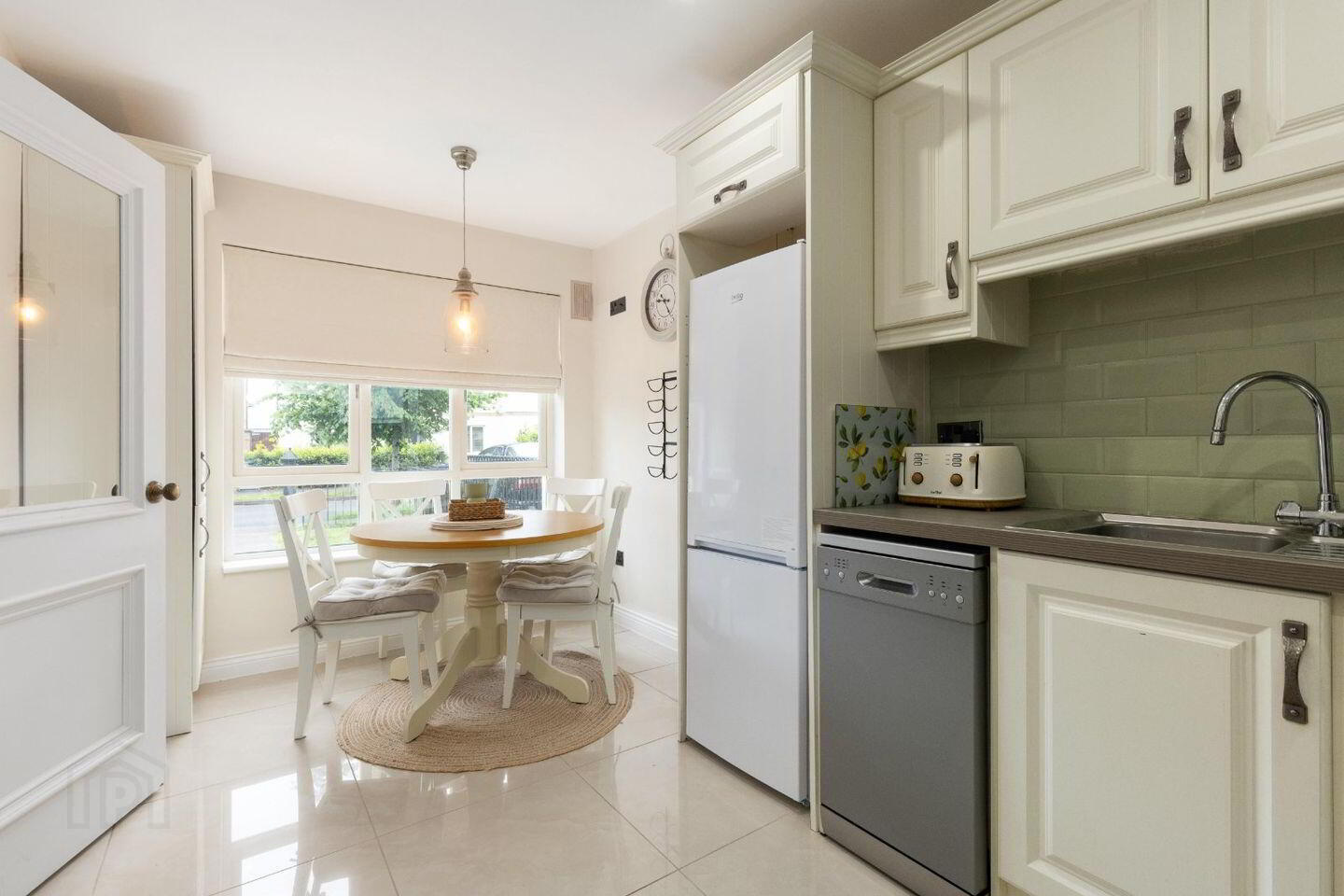 29 Kilmalum Avenue 3 of 14
