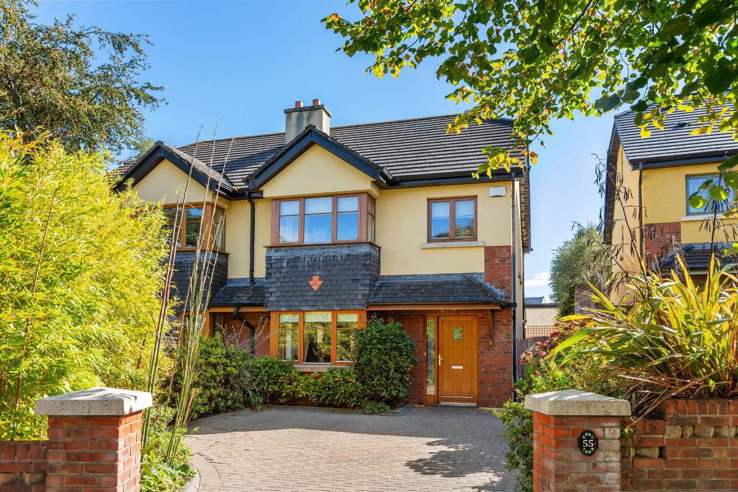 55 Blacklion Manor 1 of 16