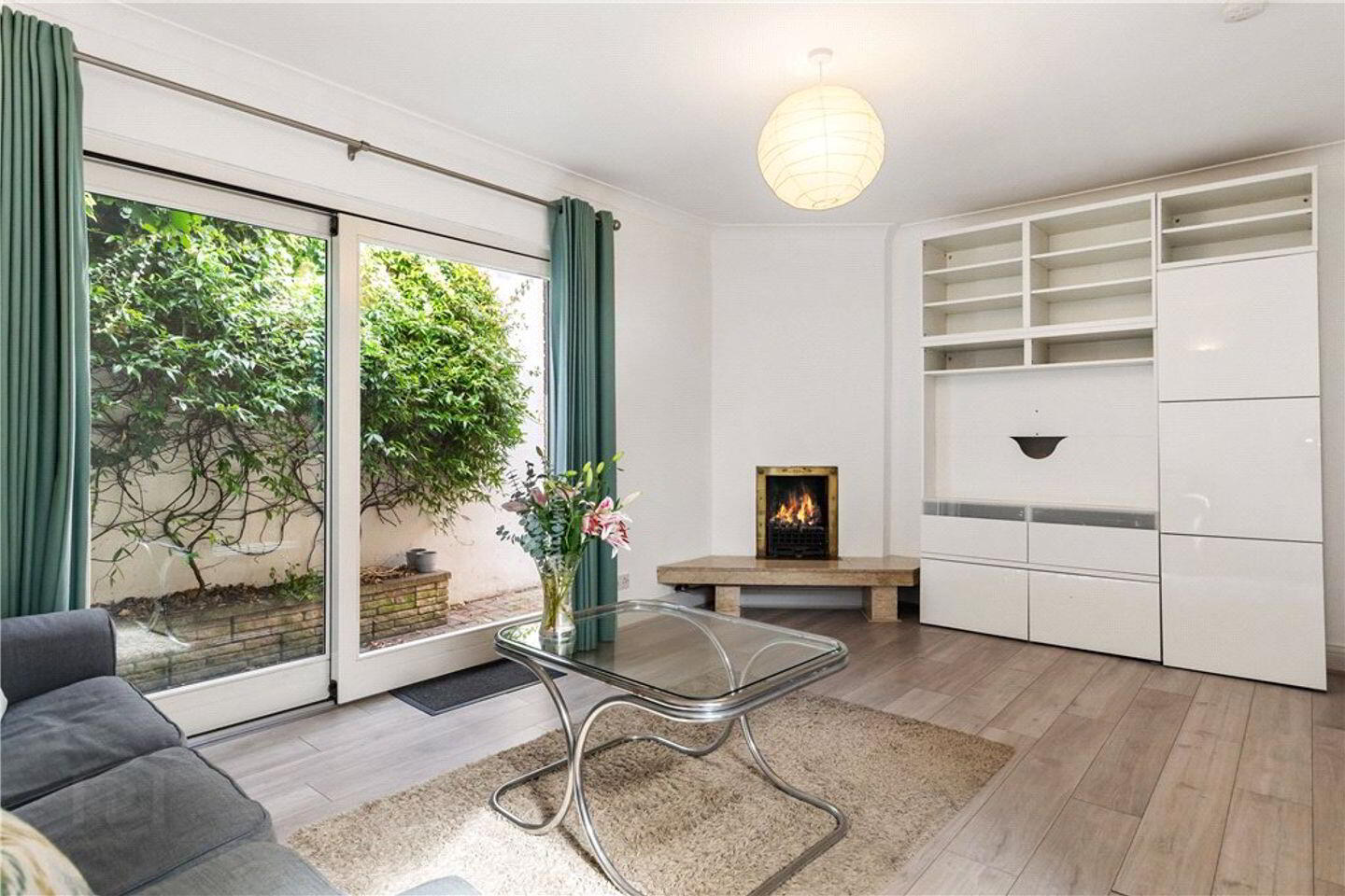26 Leeson Village 3 of 8